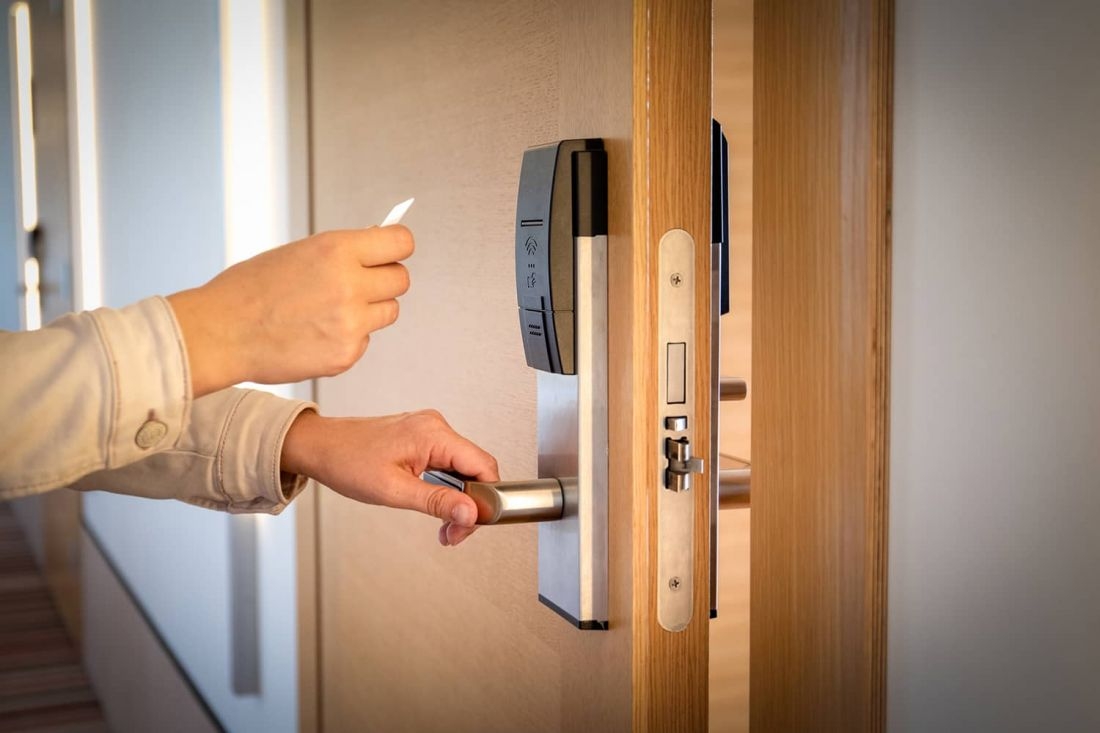Mẹo mở khóa cửa khi mất chìa